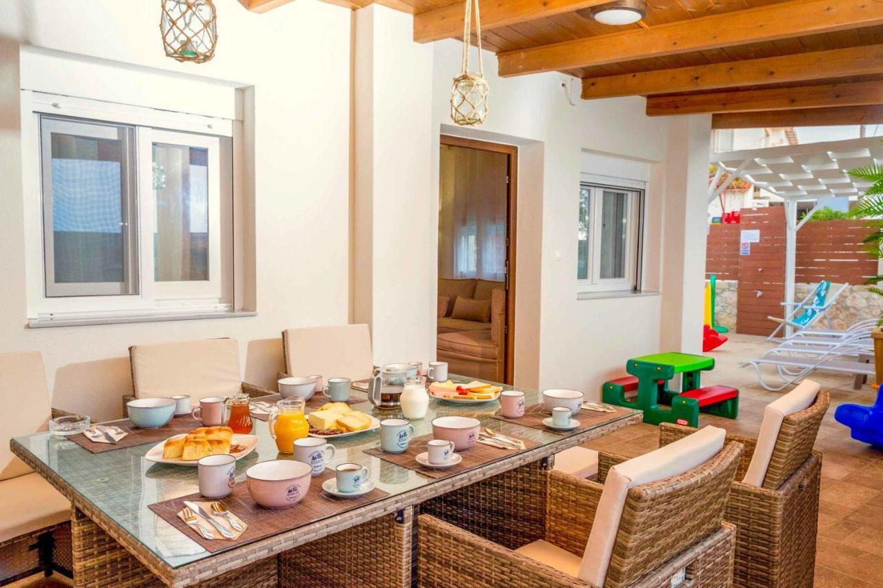 Villa Thalassa Skaleta Buitenkant foto